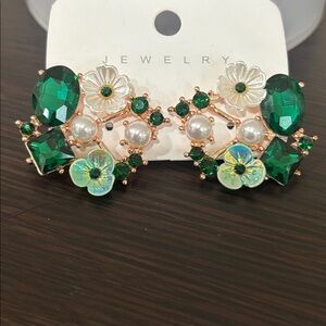 Elegant Green and Gold Floral fashion Earrings